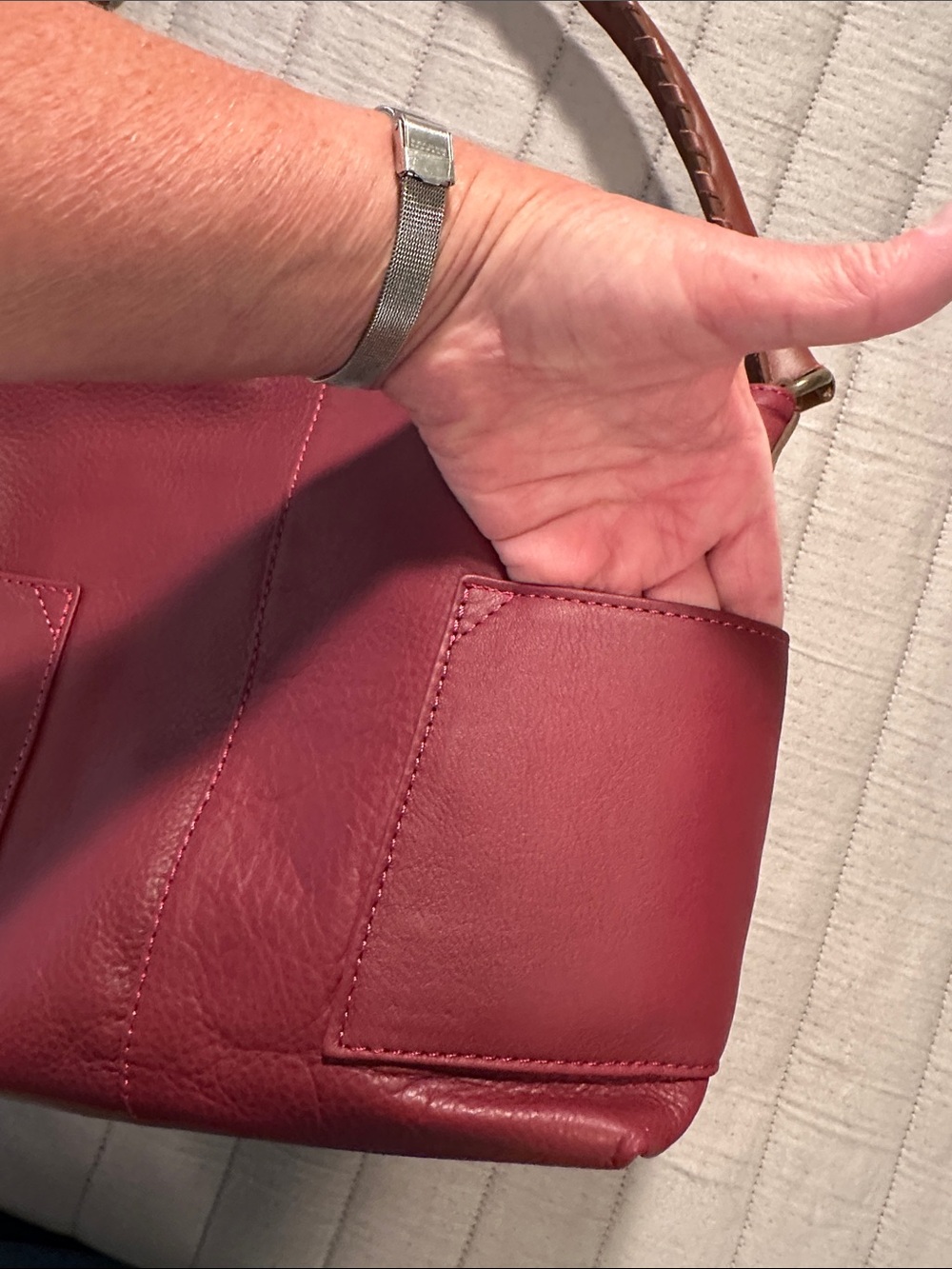 NEW Sundance Leather Shoulder Bag, Wine Red - Picture 4 of 13